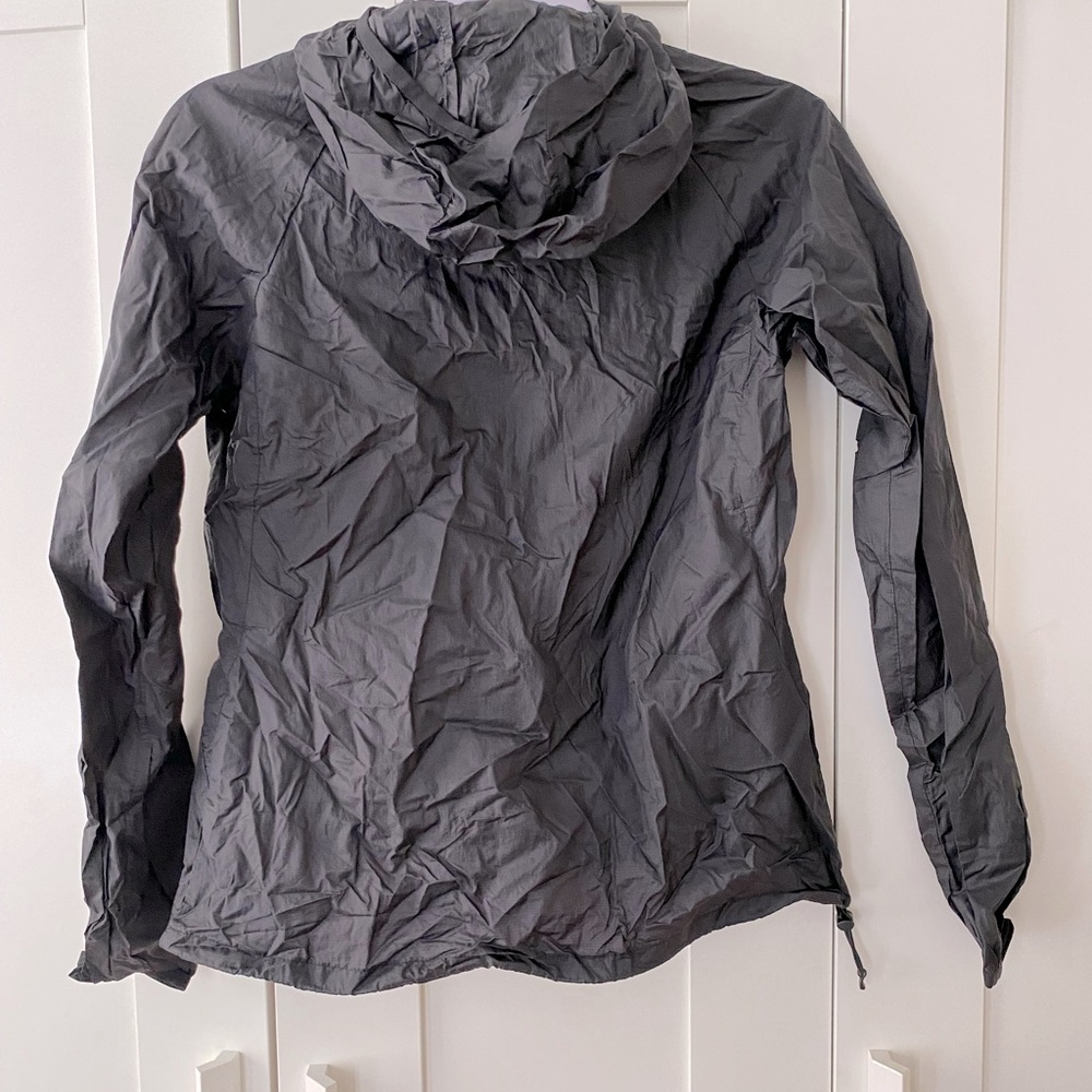 Women’s Soft Shell And Wind Jacket - image 2